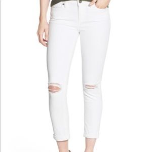 Paige Skyline Crop white denim with destroy
